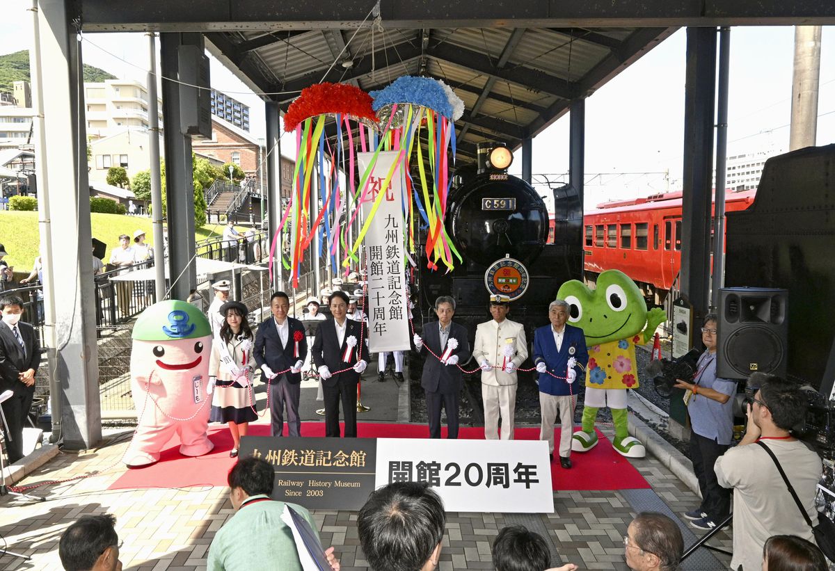 浦和駅開業１４０周年で記念式典開催 ご当地キャラも祝福 - 生活：産経